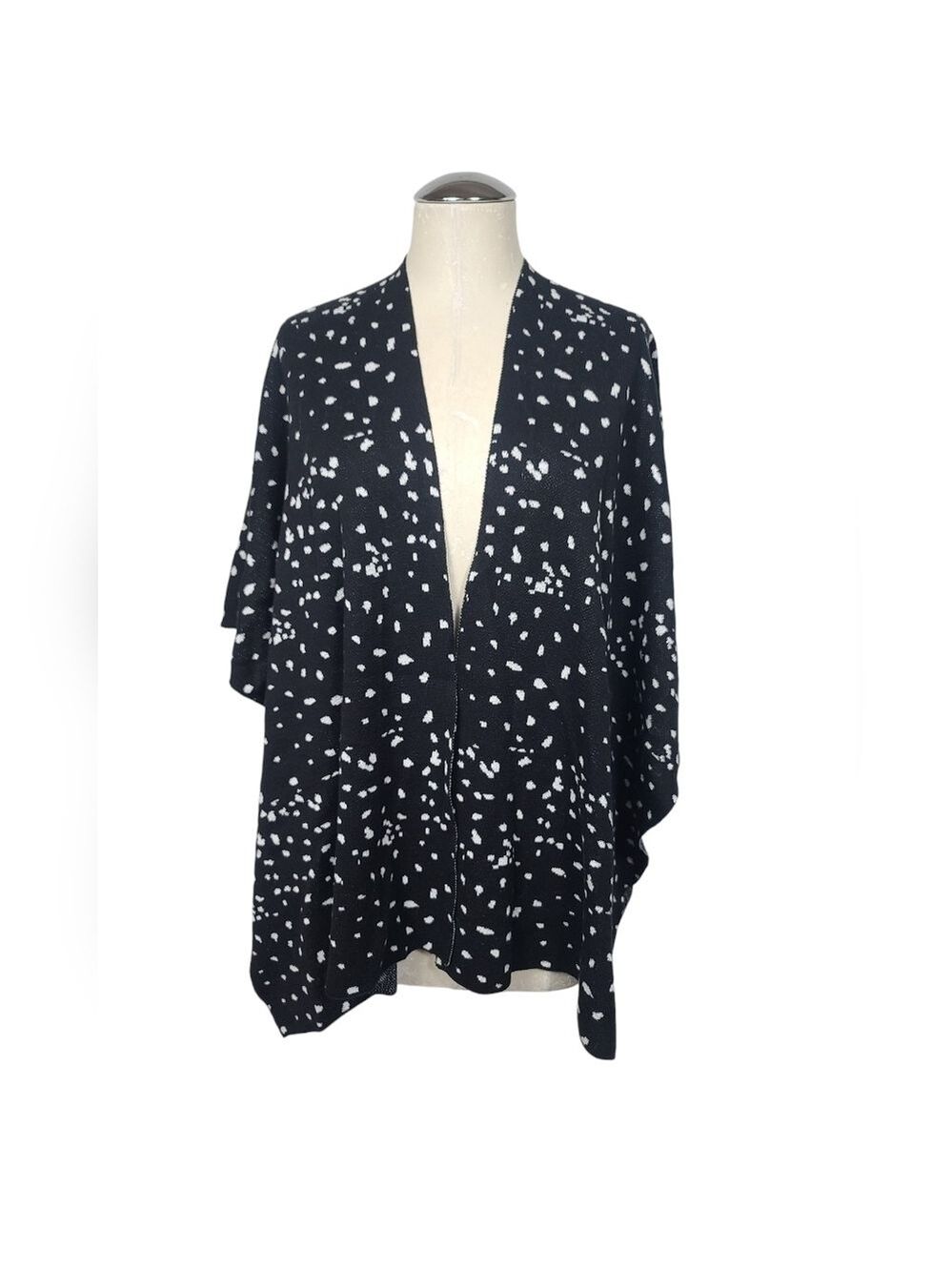Chico's Black White Wrap Shawl One Size